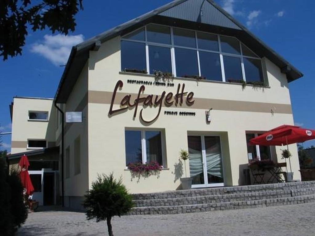 Restauracja Lafayette Pokoje Goscinne Zelow ภายนอก รูปภาพ